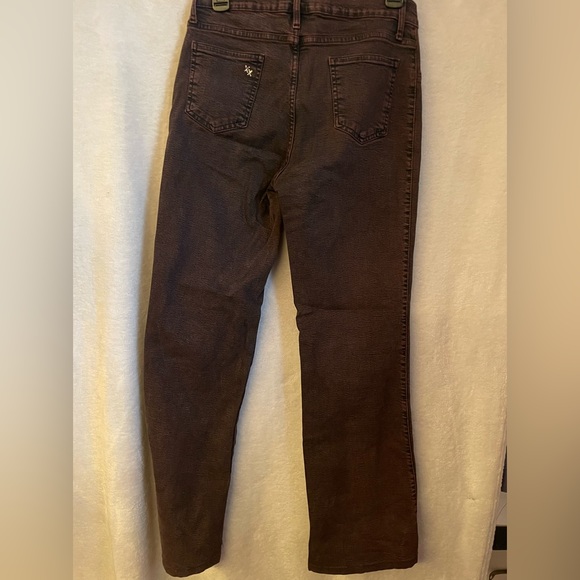 Jeans - Picture 2 of 3